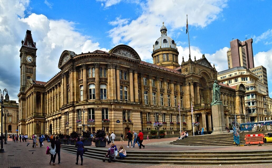 Public affairs and government relations. Picture of Birmingham Council House