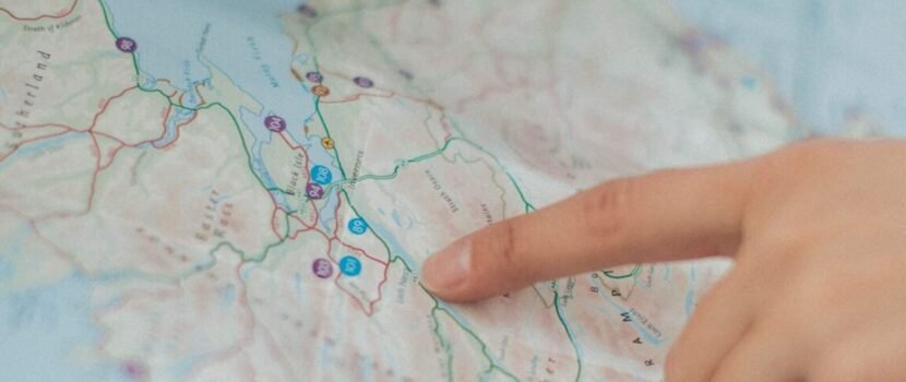 Picture illustrating the concept of Google Business Profiles over multiple locations. Images by Elina Sazonova.